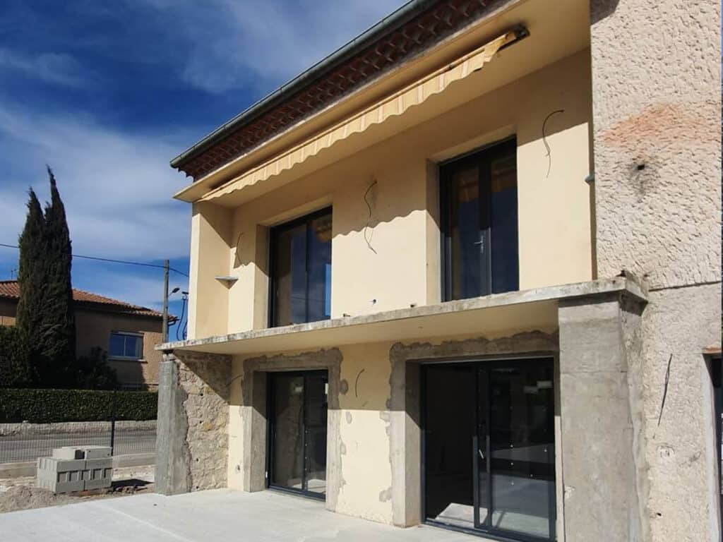 Avant ravalement de façade sur le Vaucluse