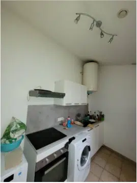 photo d'une cuisine avant rénovation d'appartement à Orange dans le Vaucluse