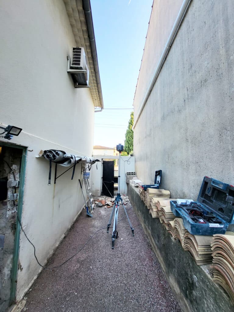 Photo avant réalisation d'un appentis dans le Vaucluse