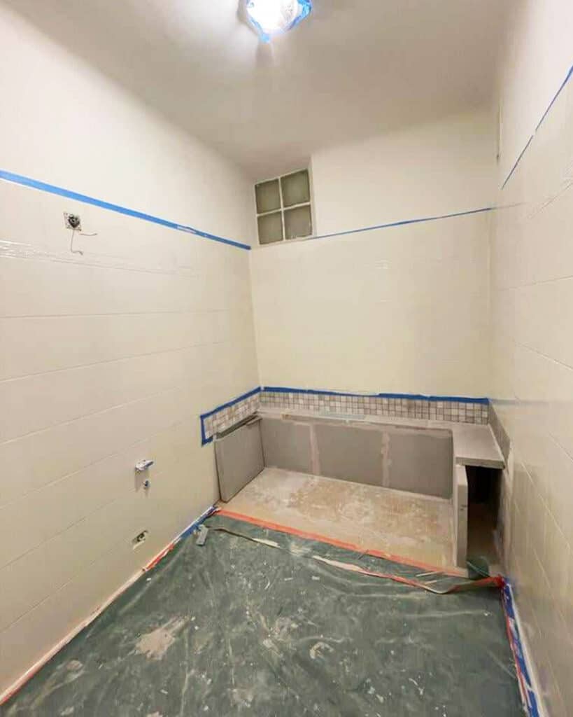 Photo 2 avant rénovation salle de bain sur Orange