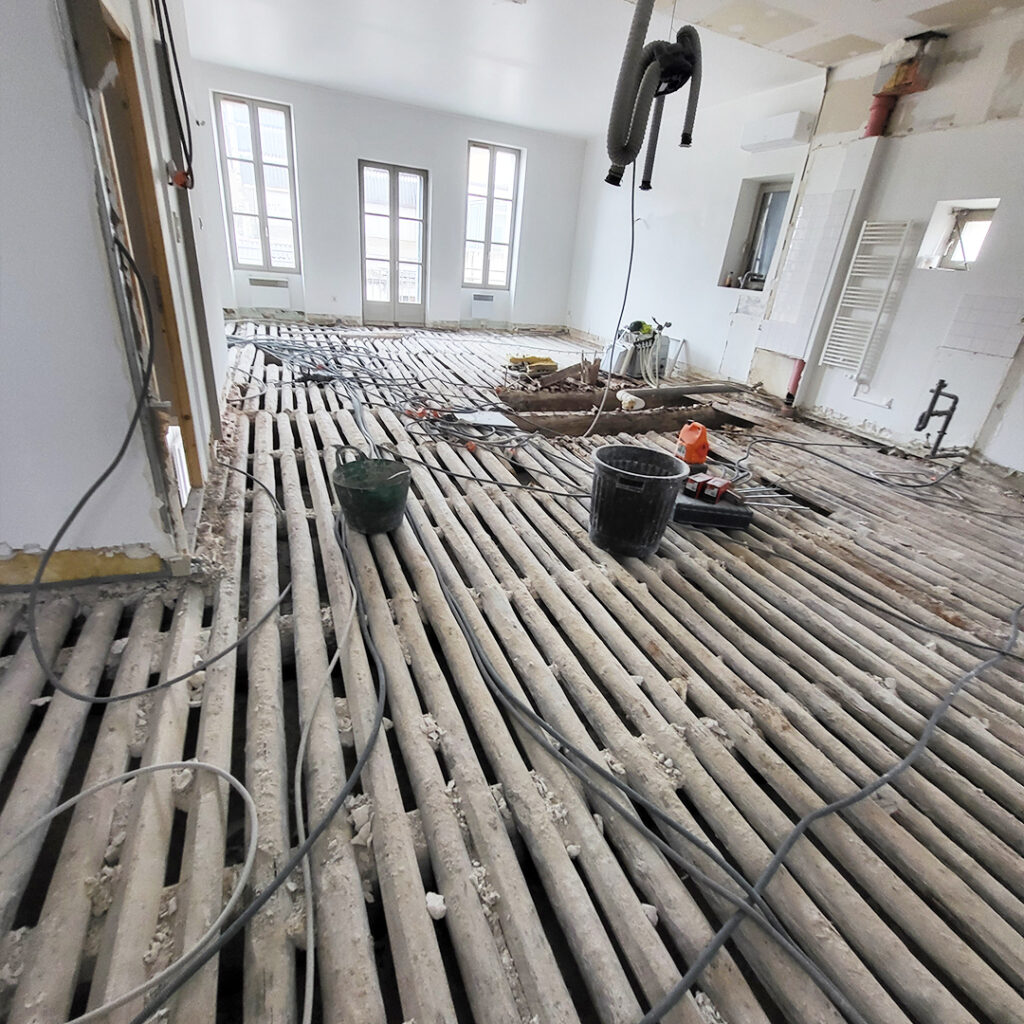 Plancher a nu
